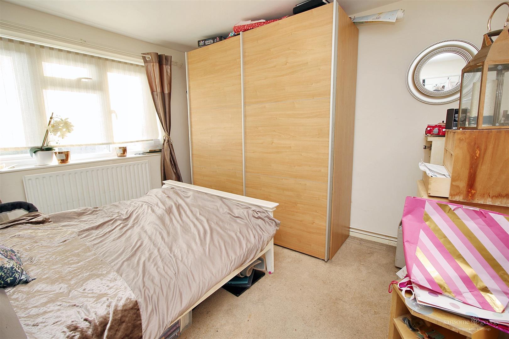 2 bed property in Taff Way, Reading